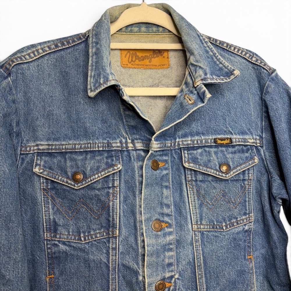 VTG 90s Wrangler Denim Jacket Mens SZ M Blue Authentic Western Trucker Cowboy - Picture 2 of 8